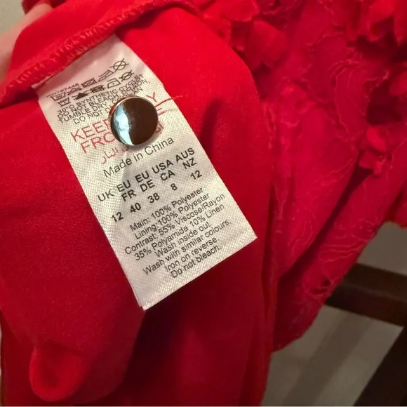 Red Floral Appliqué Lace Midi Dress – NWT – Size 8 - Picture 11 of 15